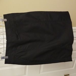 White House Black Market black Perfect Form skirt. Size 4.